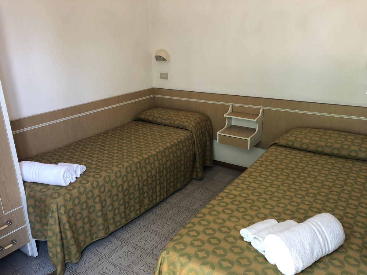 Hotel Alexander San Mauro Mare Zewnętrze zdjęcie