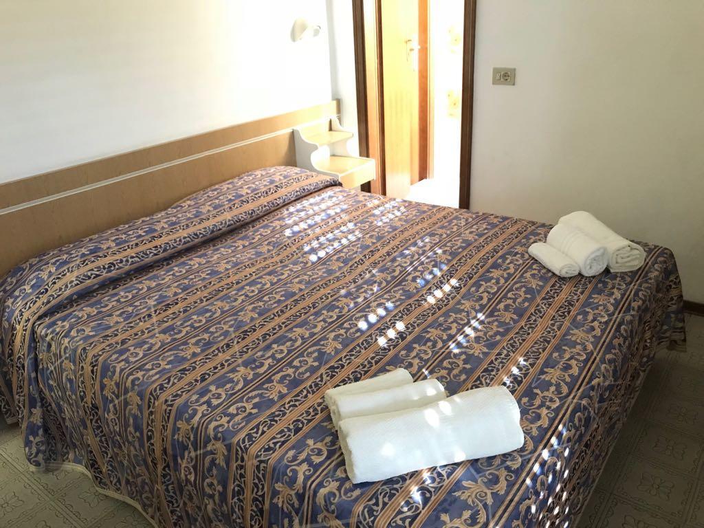 Hotel Alexander San Mauro Mare Zewnętrze zdjęcie